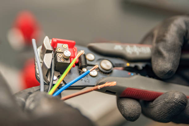 Best Licensed Electrician  in Mannford, OK